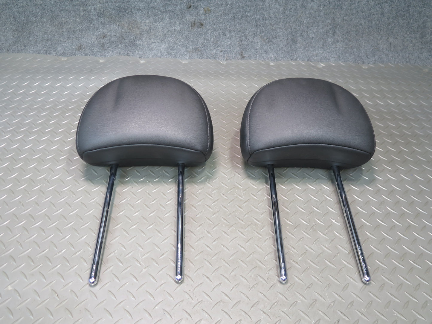 11-15 Mini Cooper S R60 Set of 2 Front Left Right Sport Seat Headrest Black OEM