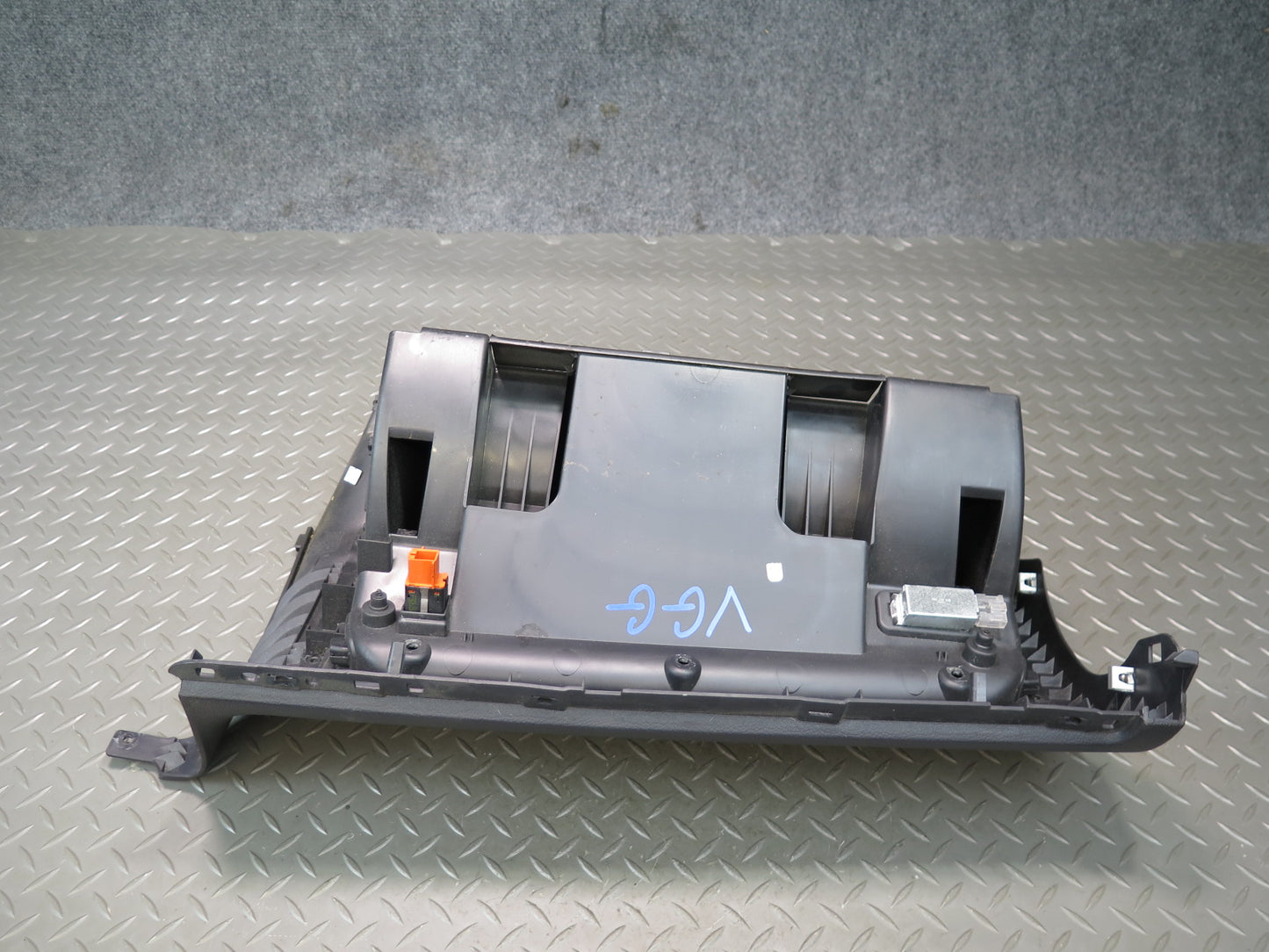 12-13 Volkswagen Golf R MK6 Front Right Glove Box Compartment Storage Black OEM