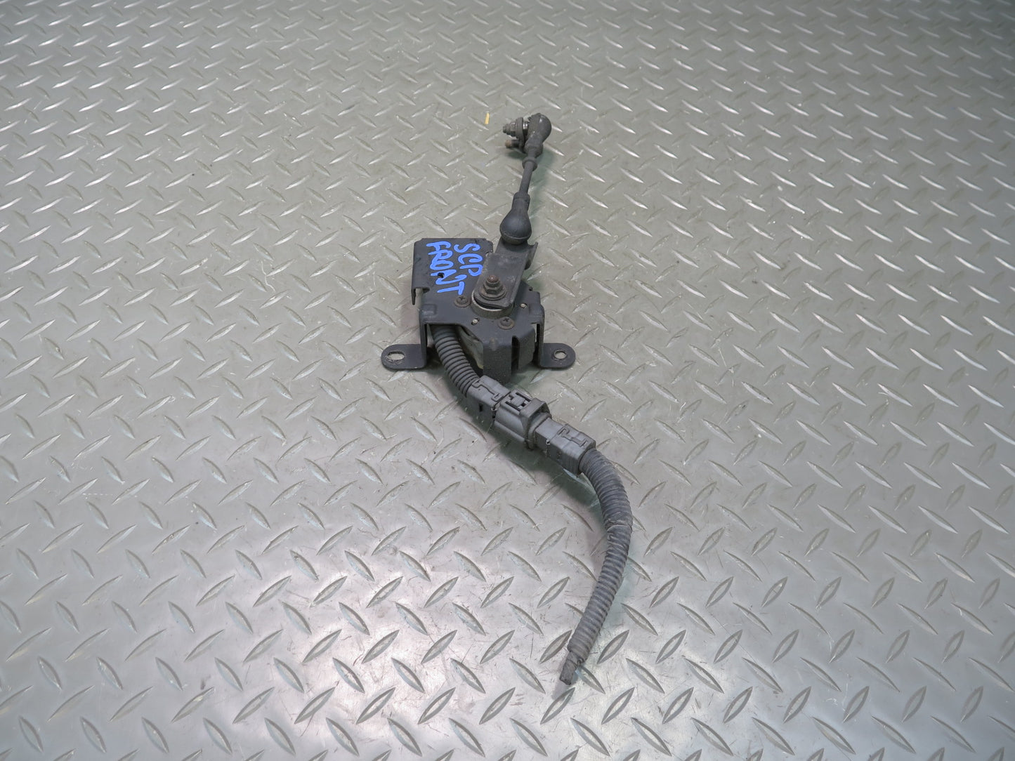 02-10 Lexus SC430 Z40 Front Right Suspension Headlight Height Level Sensor OEM