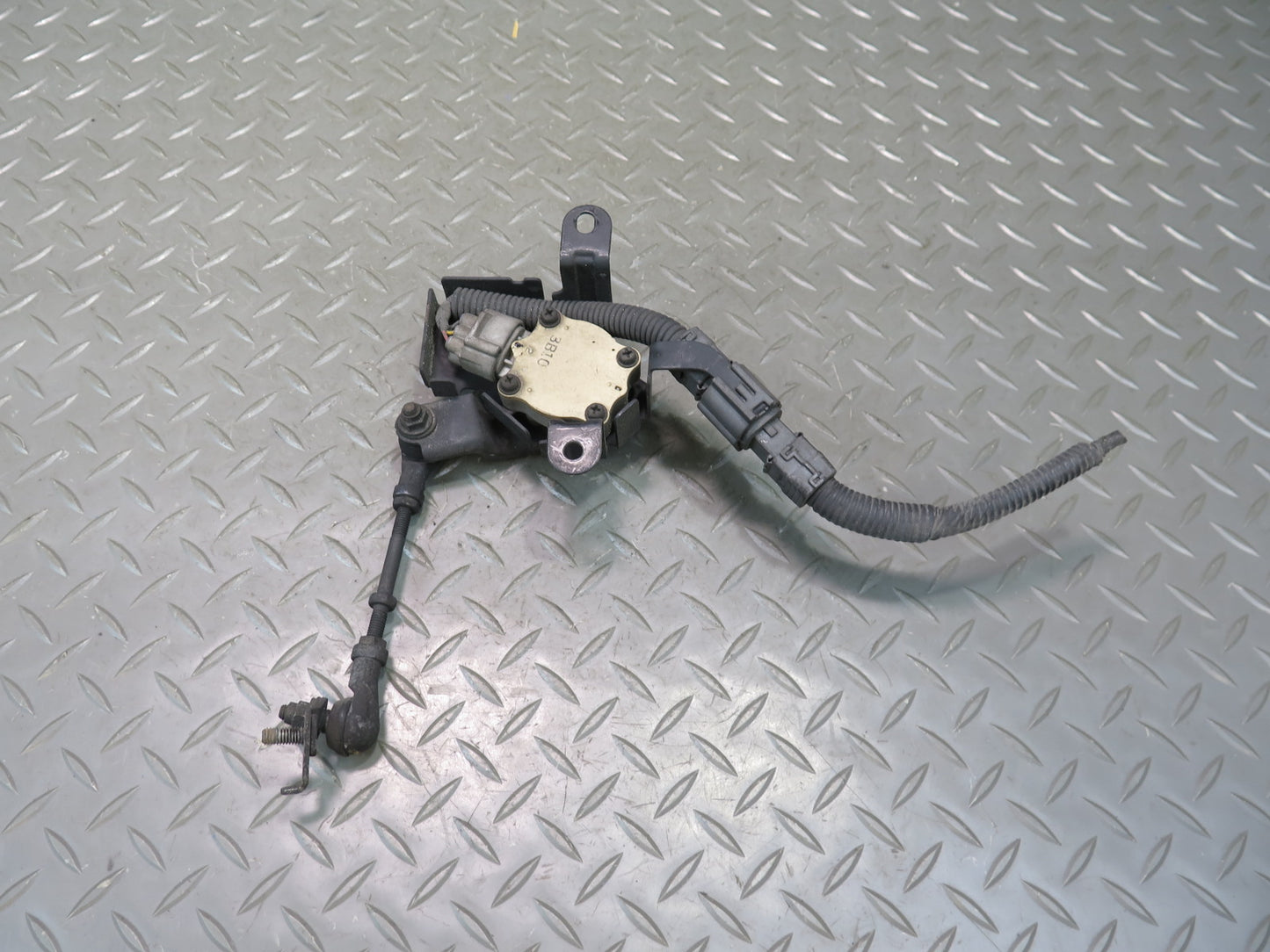 02-10 Lexus SC430 Z40 Front Right Suspension Headlight Height Level Sensor OEM