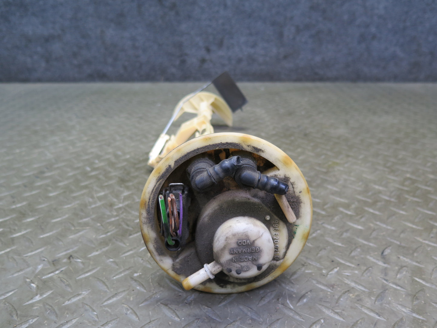 1999 Porsche 911 996 3.4L M96.01 Fuel Pump Level Sensor Sending Unit Set