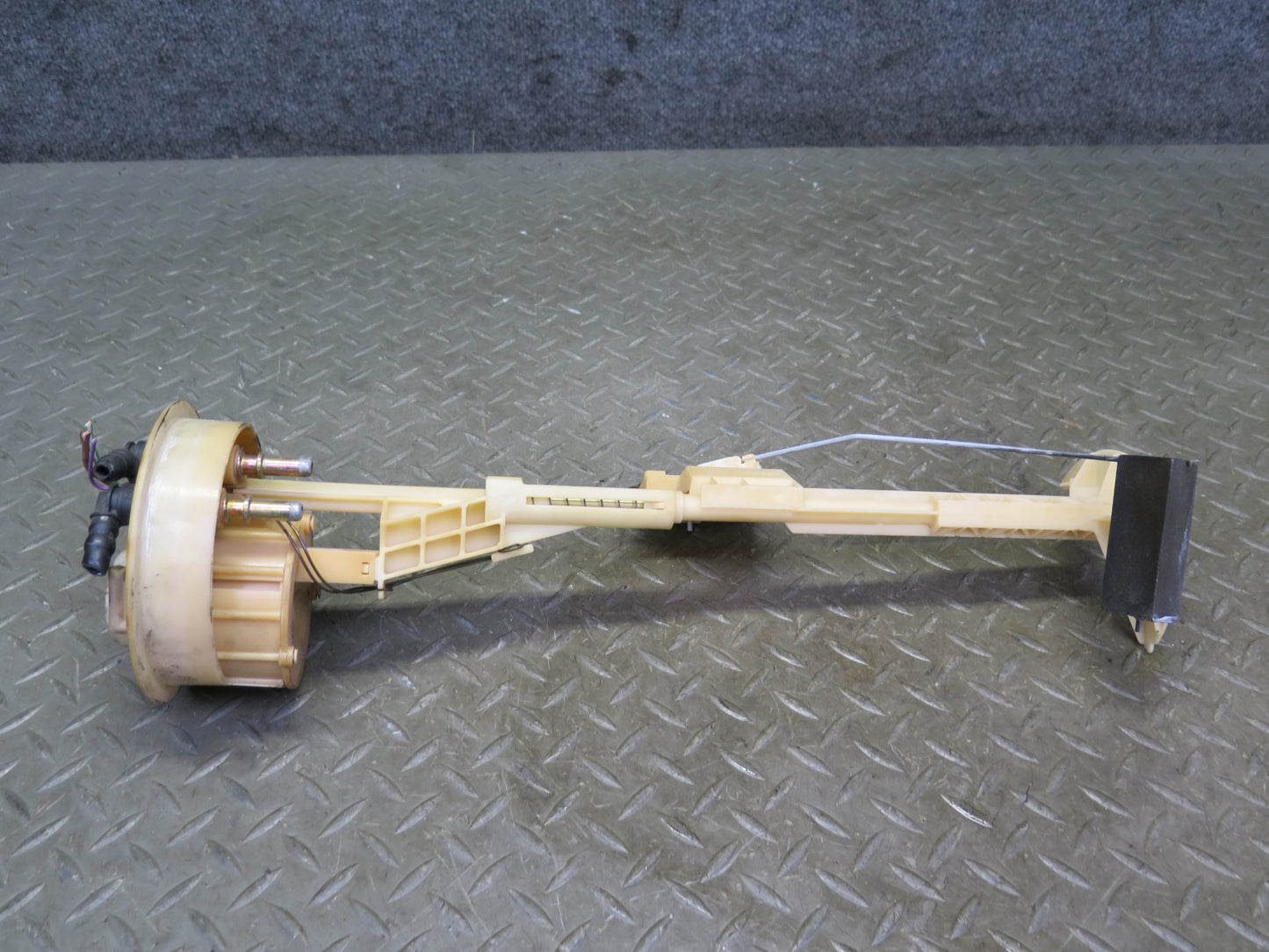 1999 Porsche 911 996 3.4L M96.01 Fuel Pump Level Sensor Sending Unit Set