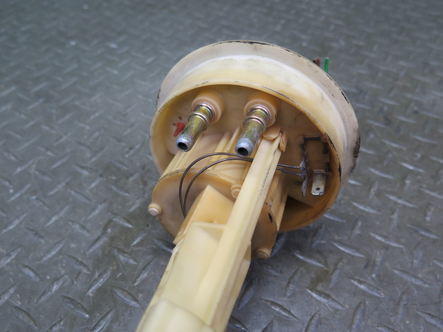 1999 Porsche 911 996 3.4L M96.01 Fuel Pump Level Sensor Sending Unit Set