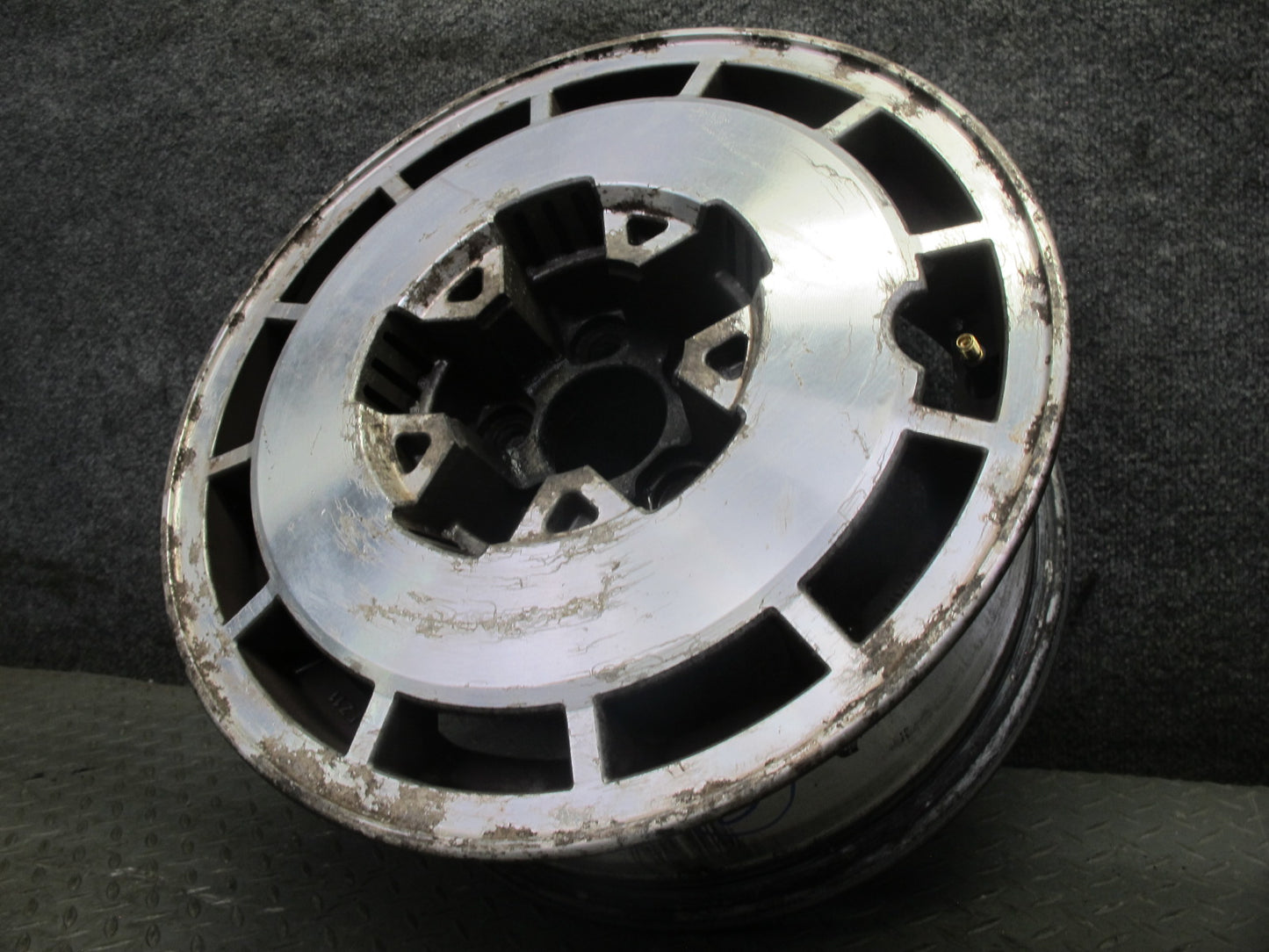 84-87 Nissan Z31 300ZX Set of 4 Factory R15 15" Wheel Rim 15x6.5JJ ET10 OEM