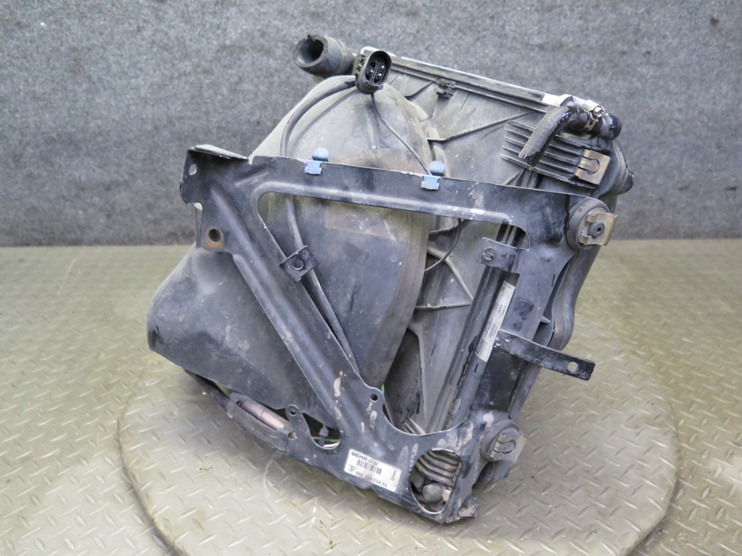 1999-2000 Porsche 911 996 Engine Right Cooling Radiator & A/C Condenser w Shroud
