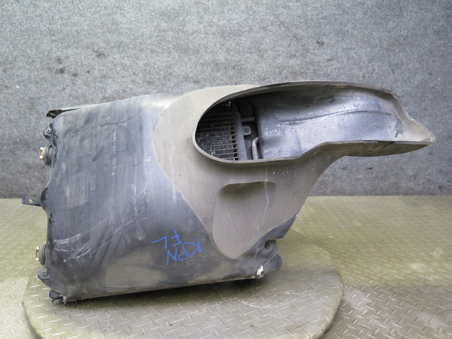 1999-2000 Porsche 911 996 Engine Left Cooling Radiator & A/C Condenser w Shroud