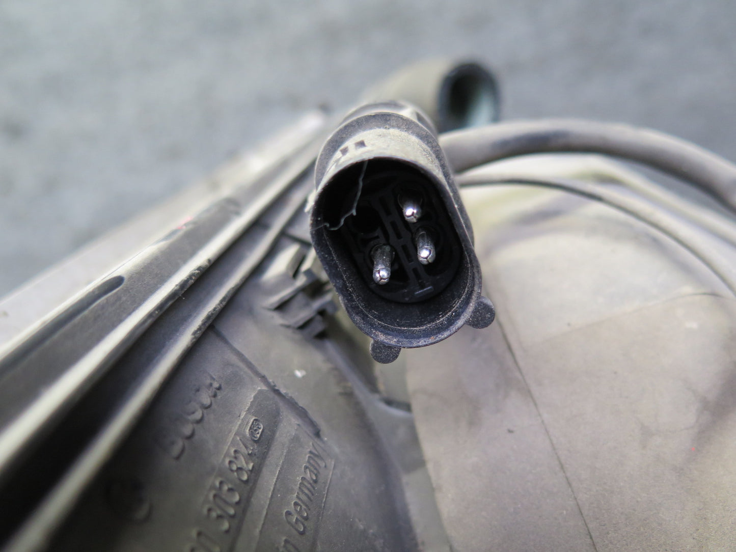 1999-2000 Porsche 911 996 Engine Left Cooling Radiator & A/C Condenser w Shroud