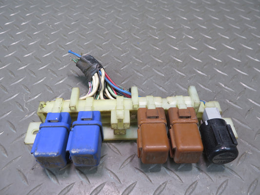 84-89 Nissan Z31 300ZX Interior Fuse Relay Box Module OEM