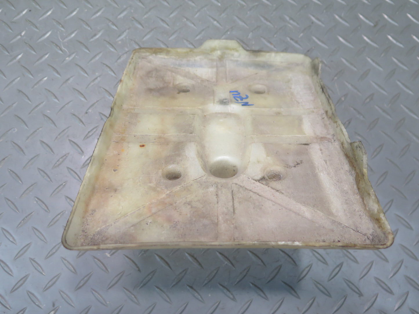 84-86 Nissan Z31 300ZX Battery Tray Support w Mounting Holders OEM