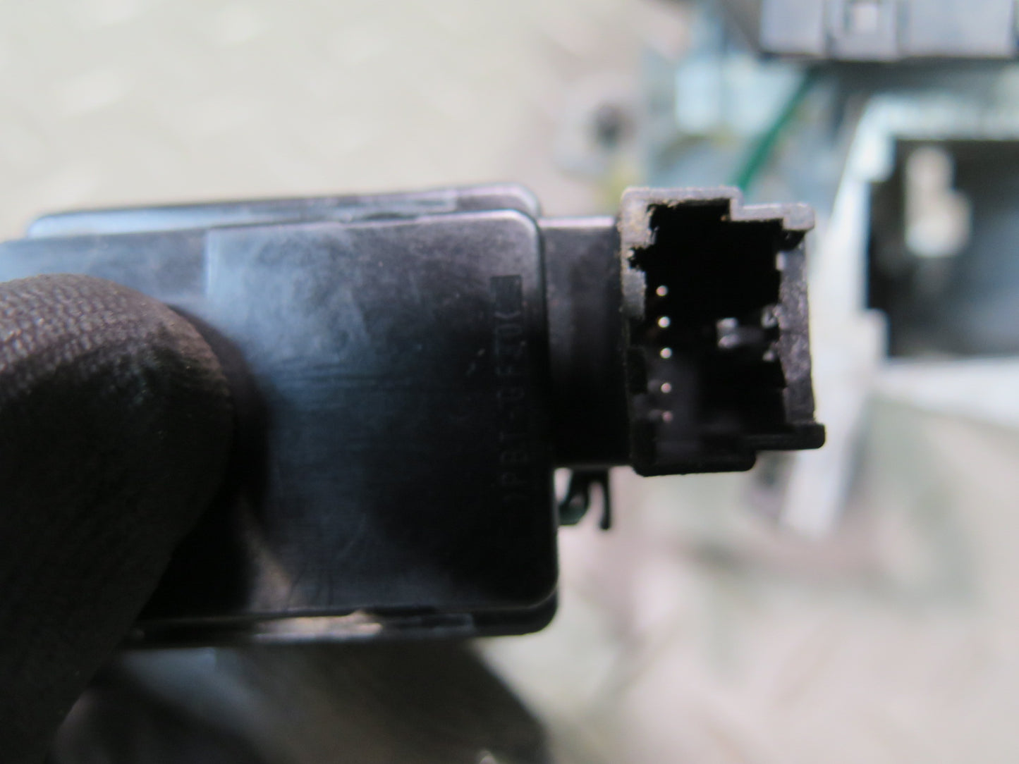 2014 Cadillac Escalade Ignition Switch Lock KEY Set