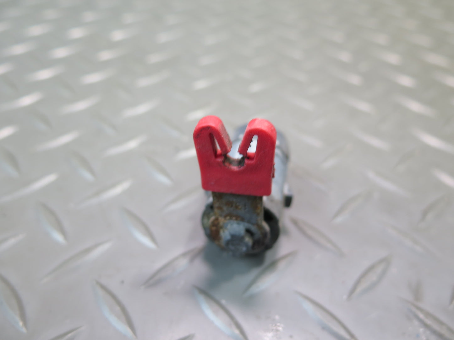 2014 Cadillac Escalade Ignition Switch Lock KEY Set