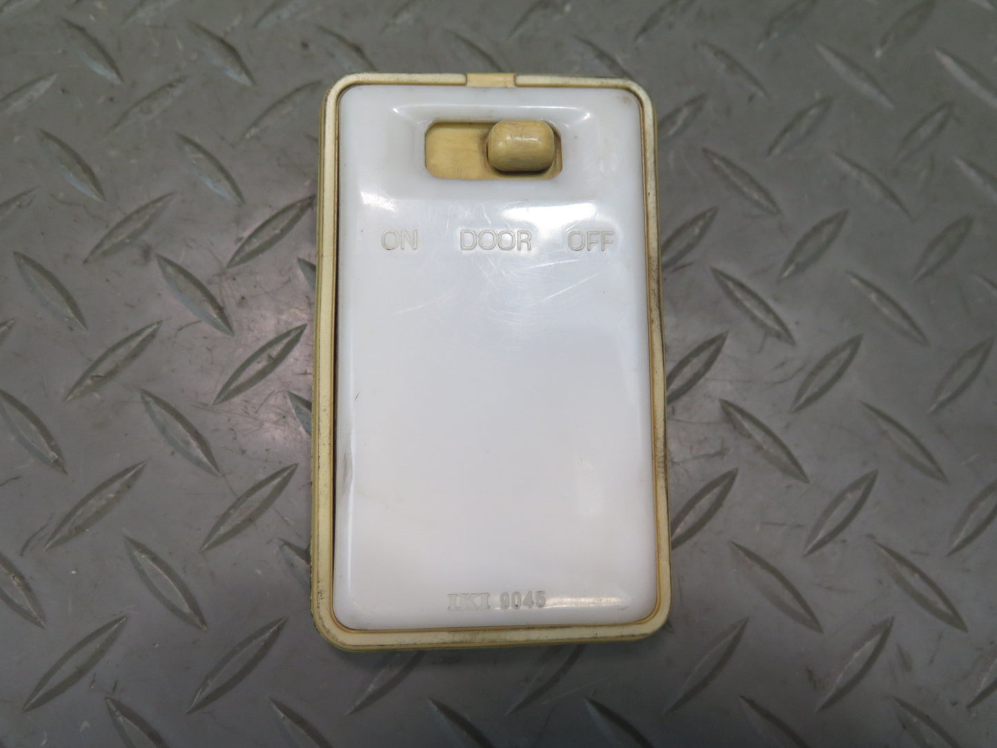 84-86 Nissan Z31 300ZX Interior Dome Light Lamp OEM