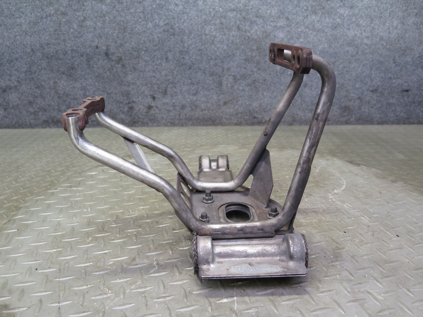 1999-2001 Porsche 911 996 3.4L Rear Exhaust Muffler Bracket Support 99611123801