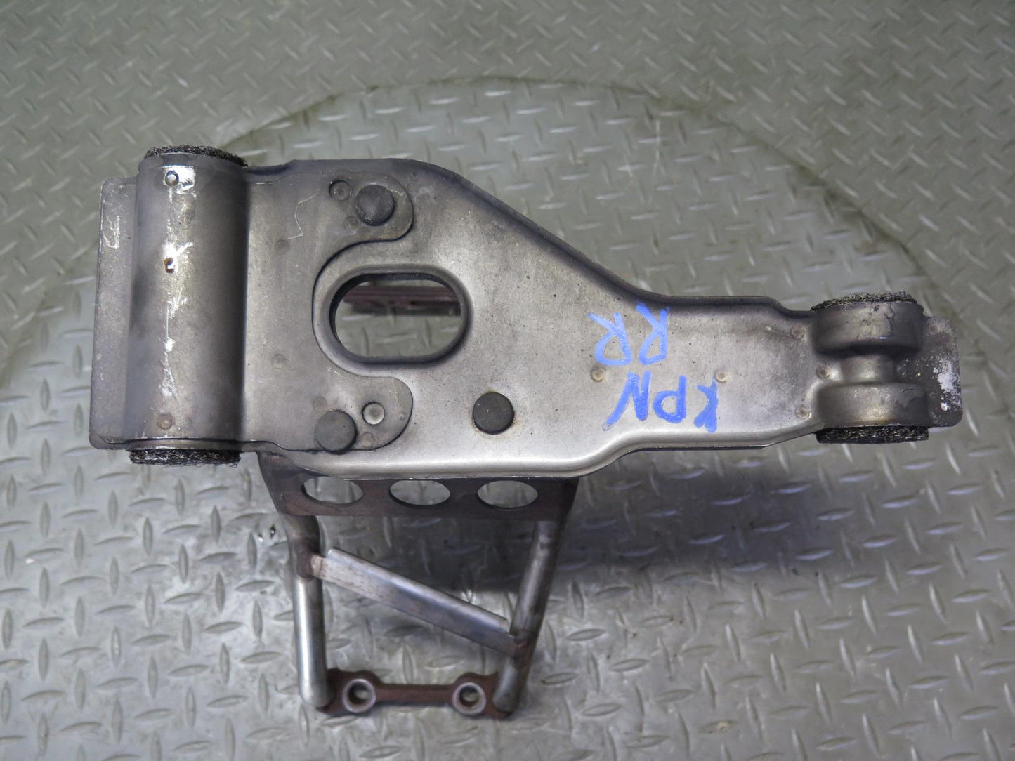 1999-2001 Porsche 911 996 3.4L Rear Exhaust Muffler Bracket Support 99611123801