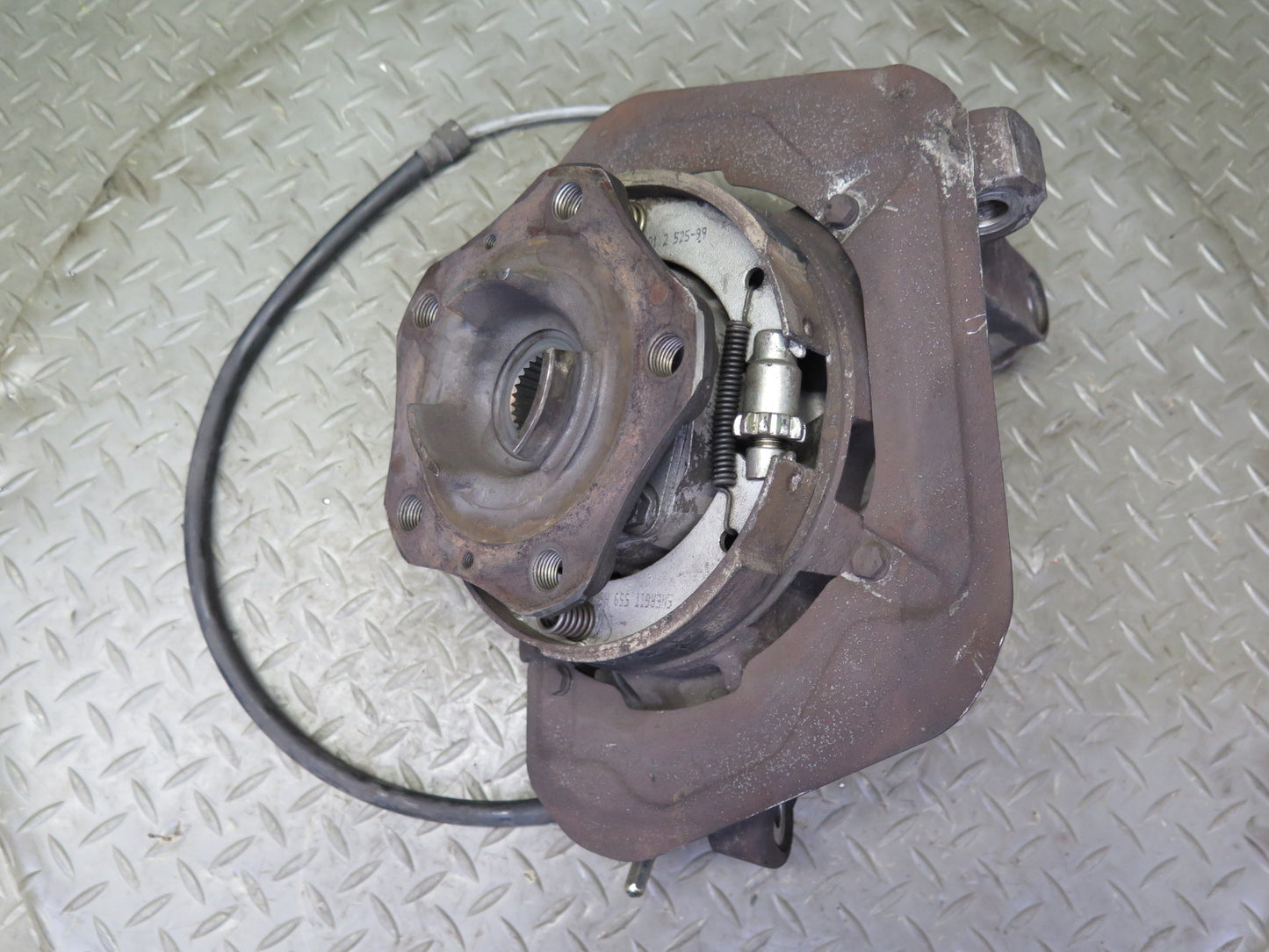 1999-2004 Porsche 911 996 RWD Rear Right Spindle Knuckle Wheel Hub