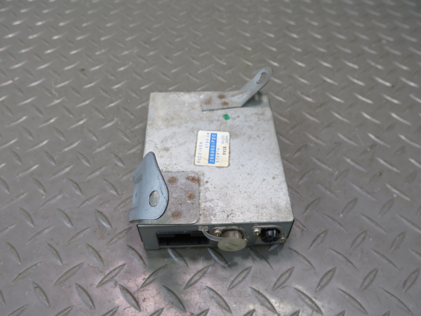 84-89 Nissan Z31 300ZX 2+0 Communication Control Module Receiver OEM