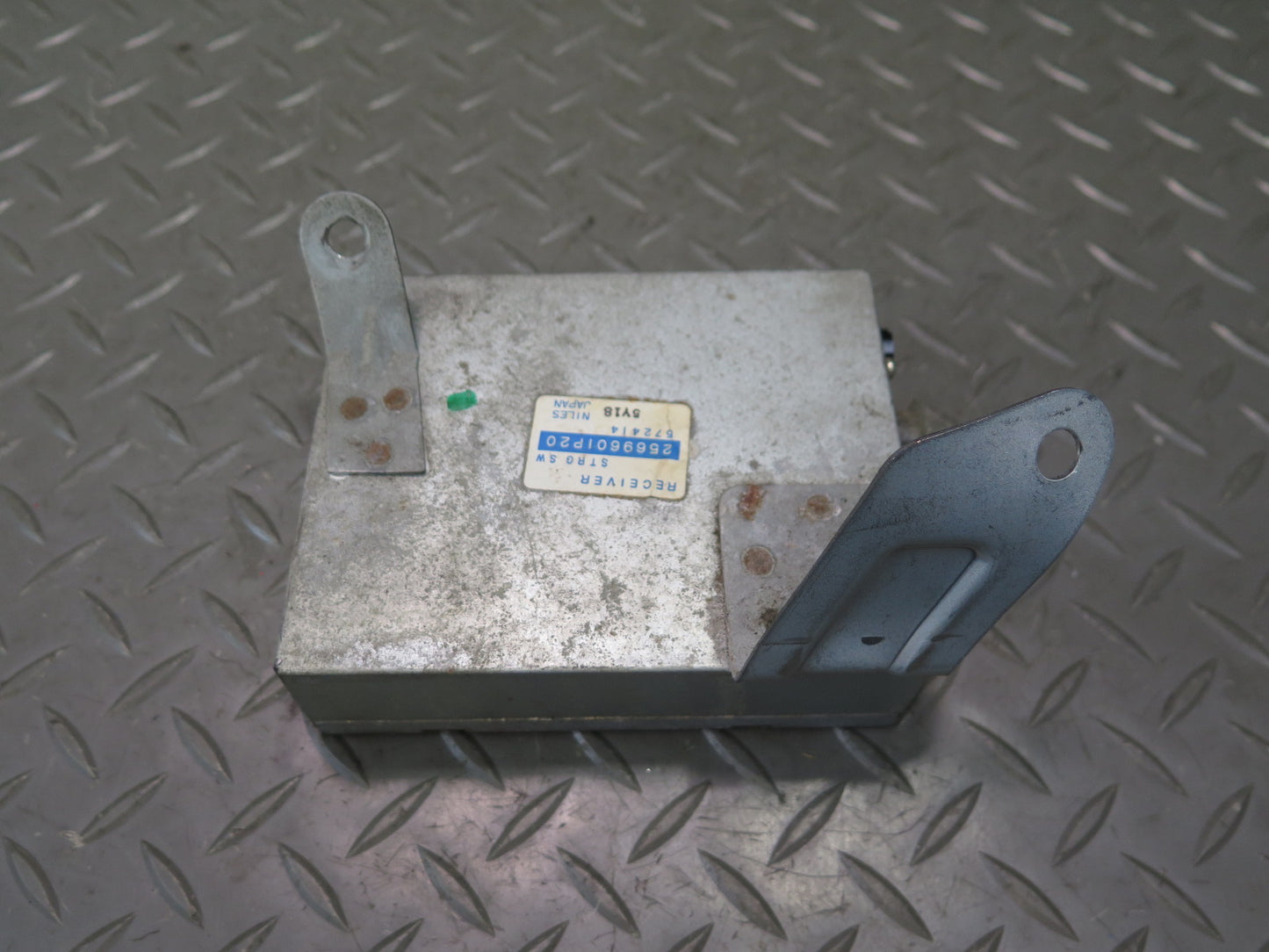 84-89 Nissan Z31 300ZX 2+0 Communication Control Module Receiver OEM