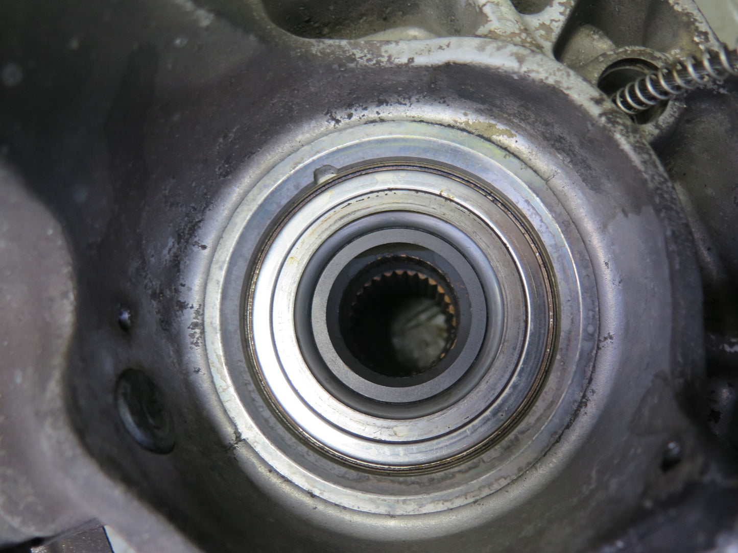 1999-2004 Porsche 911 996 RWD Rear Right Spindle Knuckle Wheel Hub