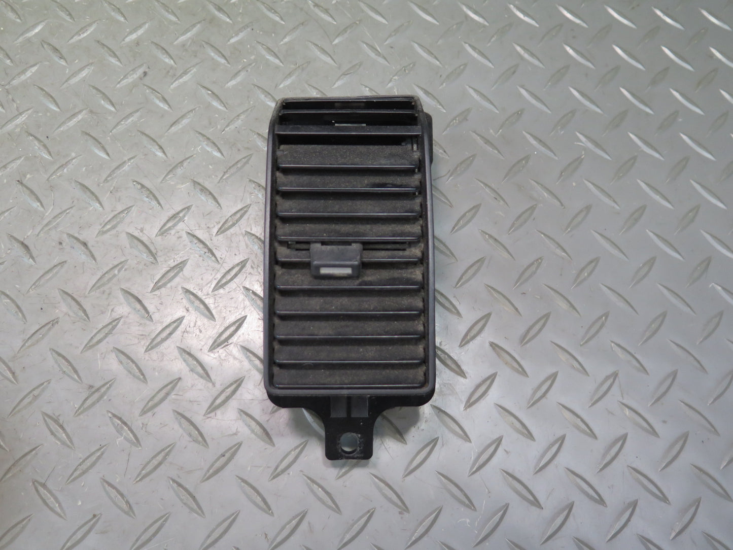 84-86 Nissan Z31 300ZX Set of 4 Dash Front Left Center Right A/C Air Vent OEM