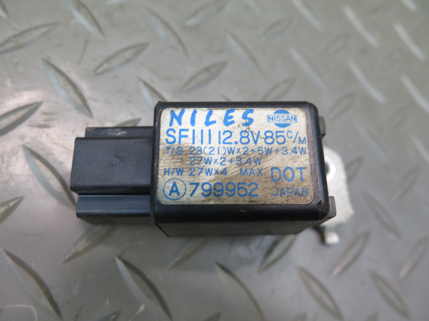 84-89 Nissan 300ZX Z31 Turn Signal Flasher Relay OEM