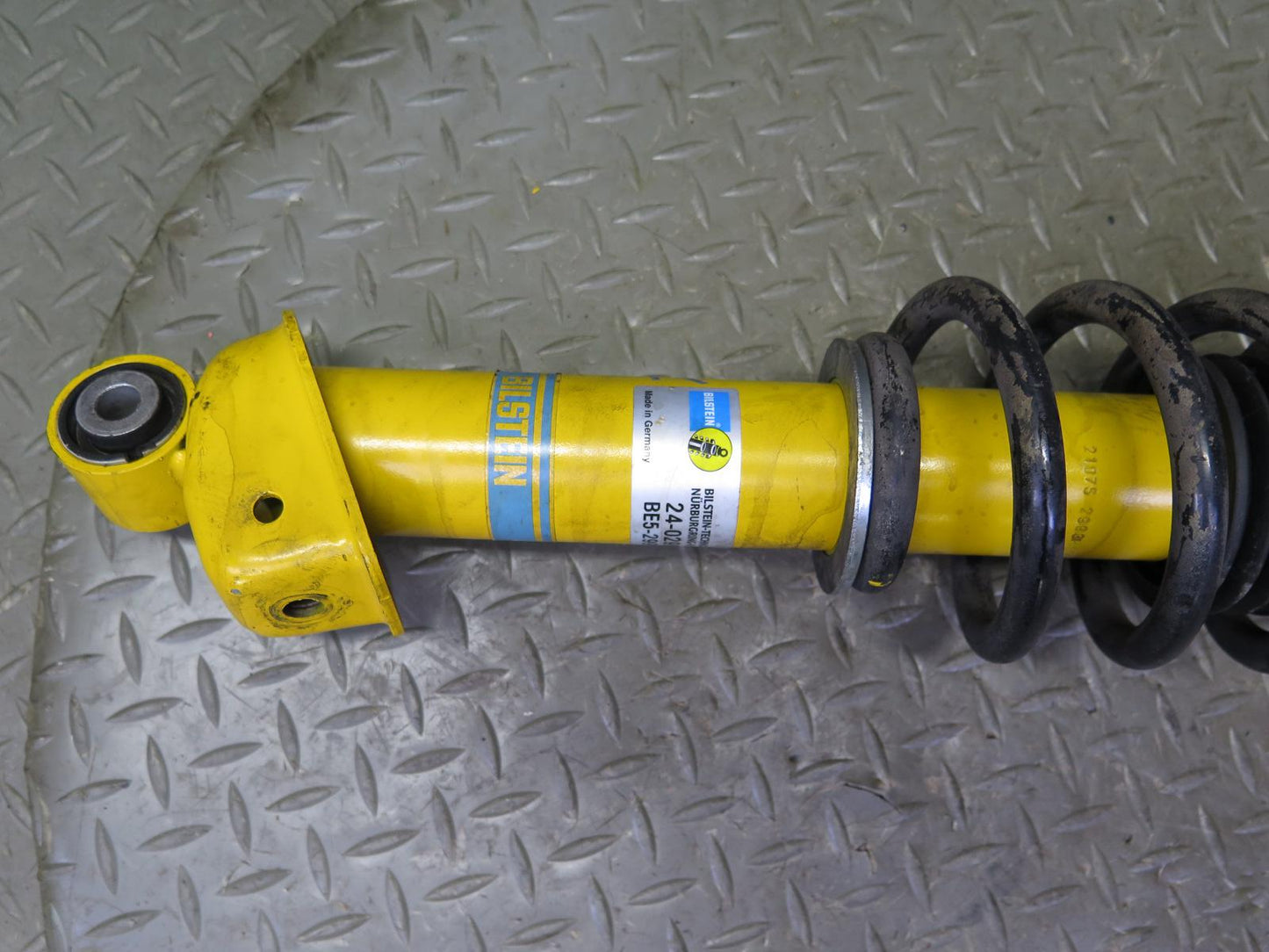 1999-2001 Porsche 911 996 Conv RWD Rear Bilstein Strut Shock Absorber Set of 2