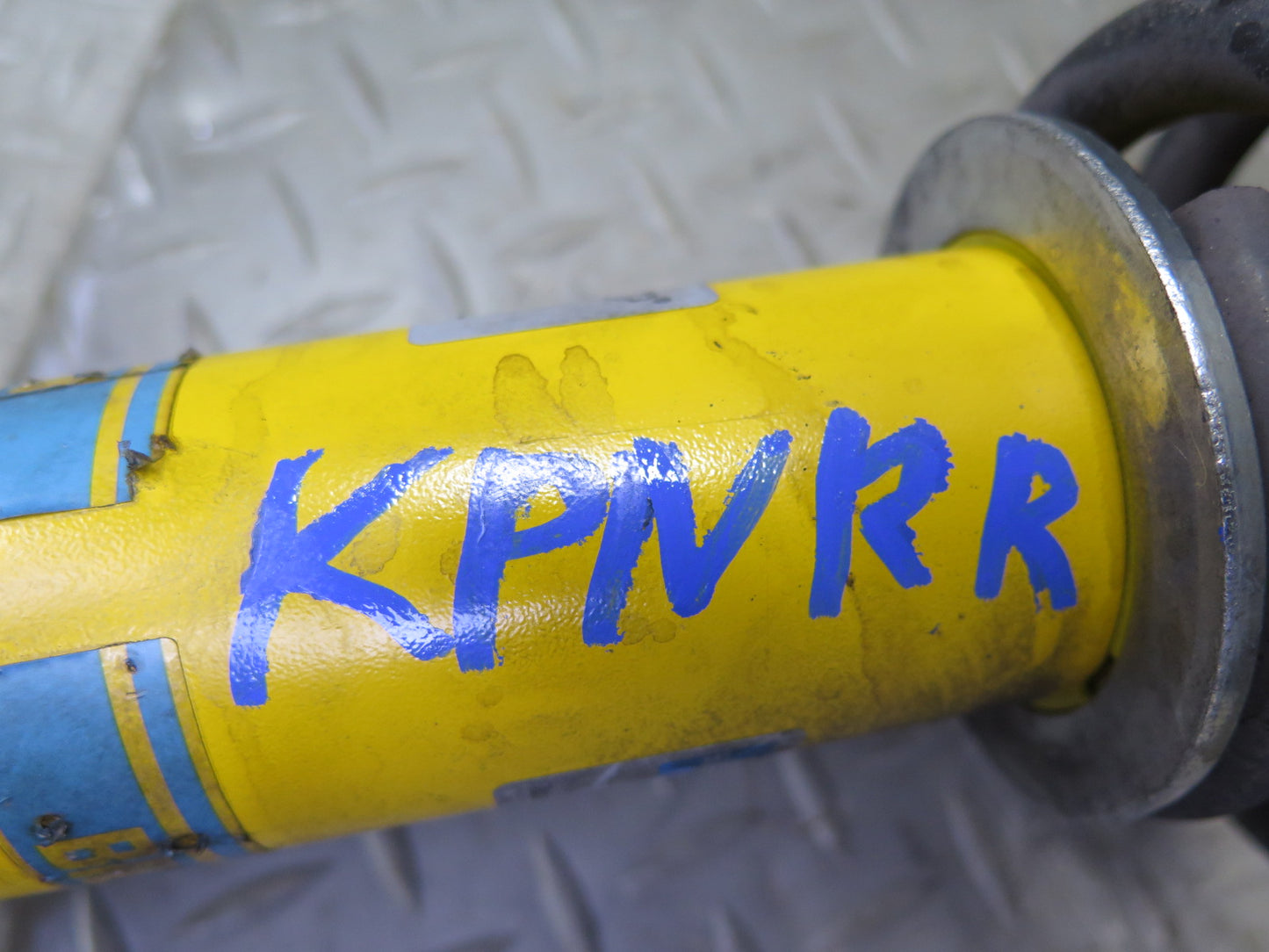 1999-2001 Porsche 911 996 Conv RWD Rear Bilstein Strut Shock Absorber Set of 2