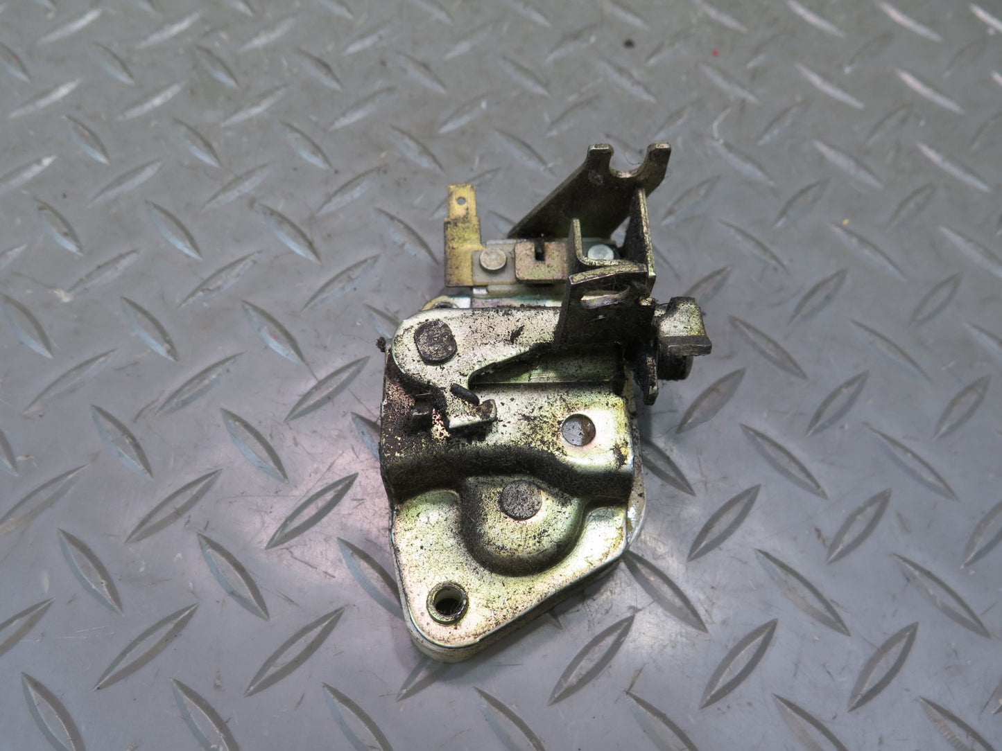 84-86 Nissan Z31 300ZX 2+0 Rear Trunk Lock Latch Actuator OEM
