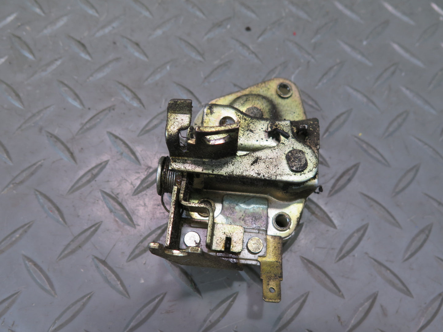 84-86 Nissan Z31 300ZX 2+0 Rear Trunk Lock Latch Actuator OEM