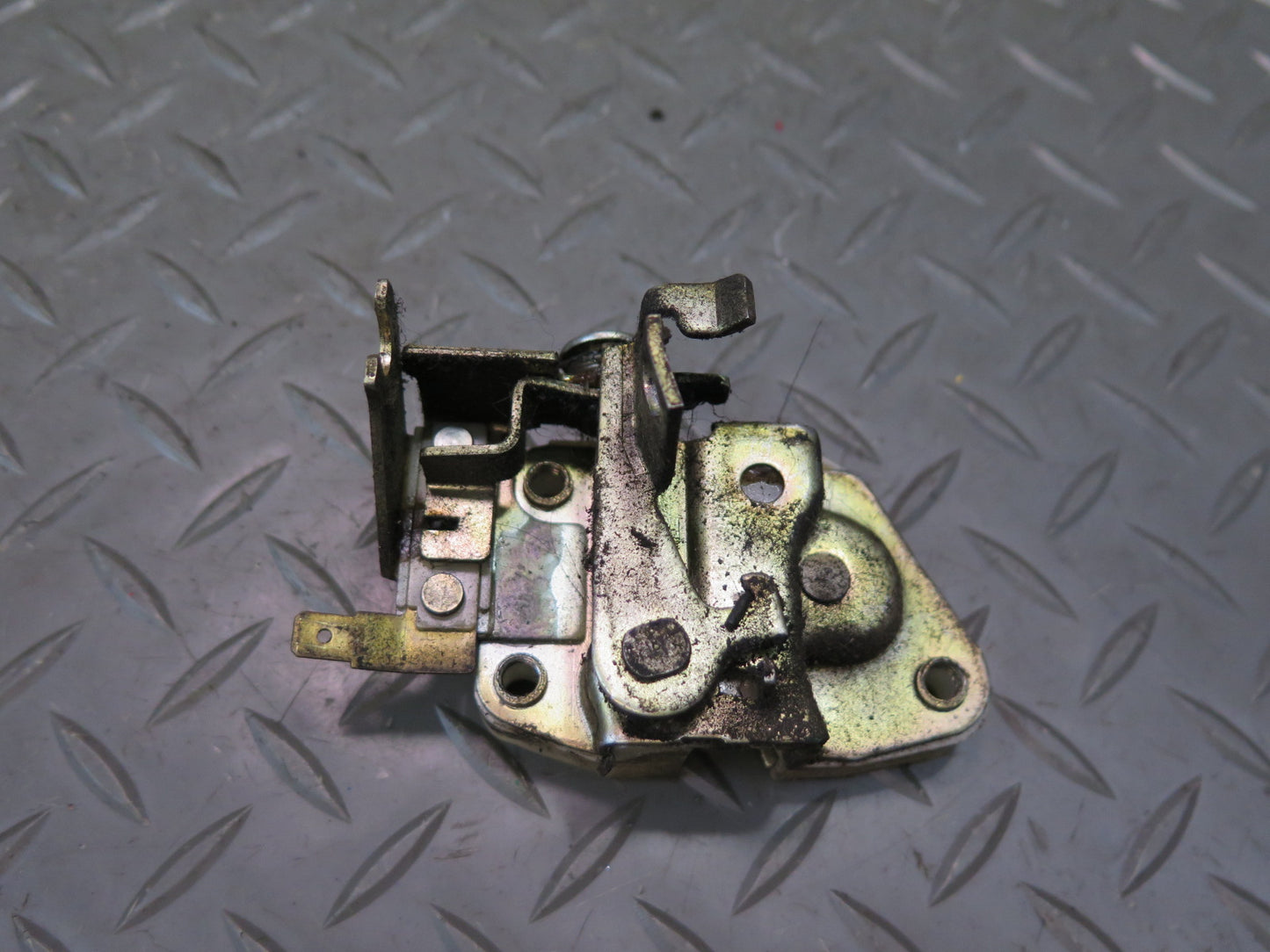 84-86 Nissan Z31 300ZX 2+0 Rear Trunk Lock Latch Actuator OEM