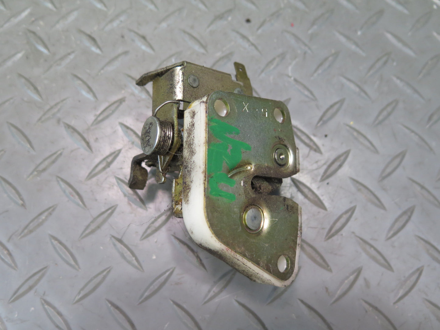 84-86 Nissan Z31 300ZX 2+0 Rear Trunk Lock Latch Actuator OEM
