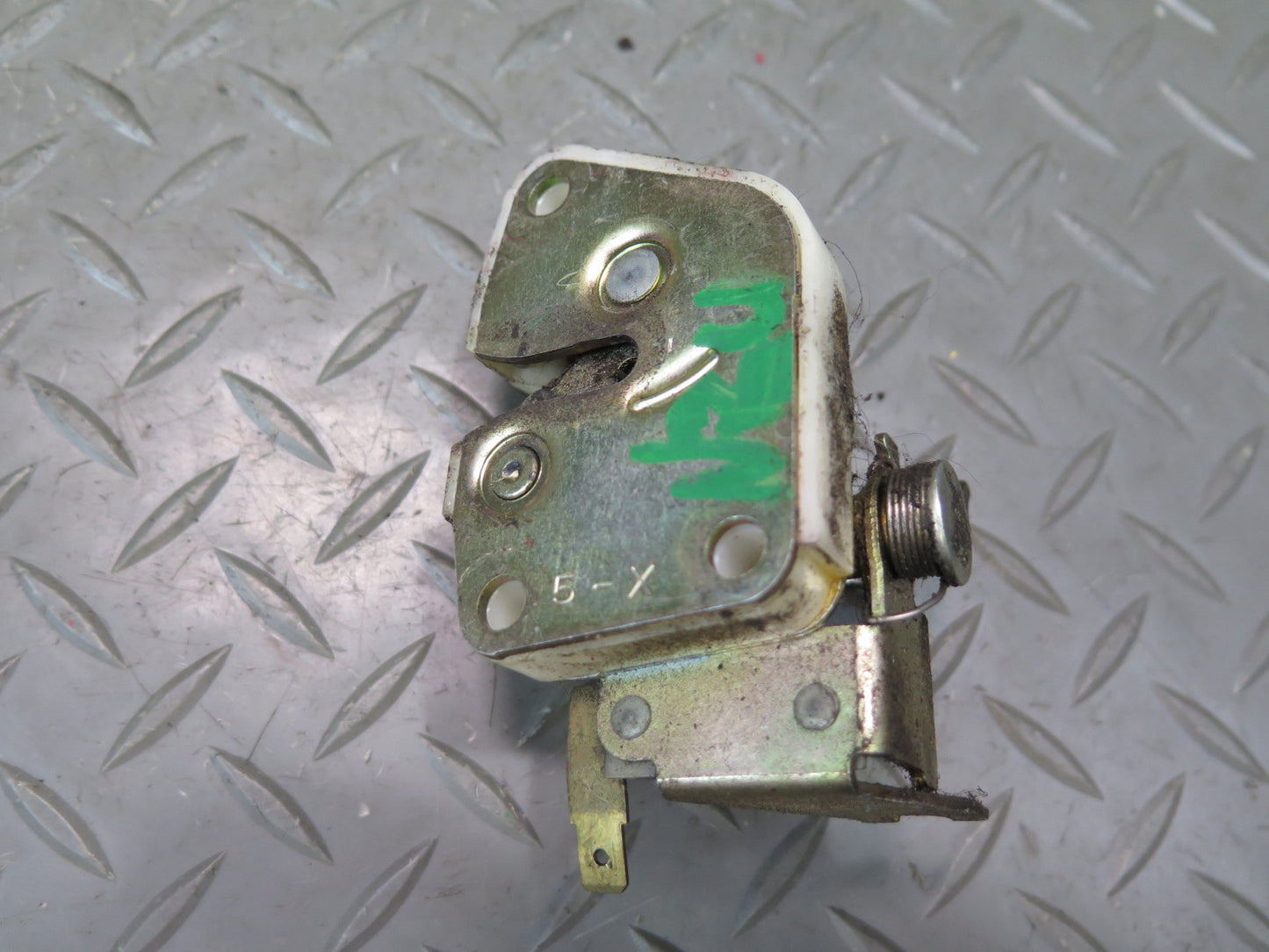 84-86 Nissan Z31 300ZX 2+0 Rear Trunk Lock Latch Actuator OEM