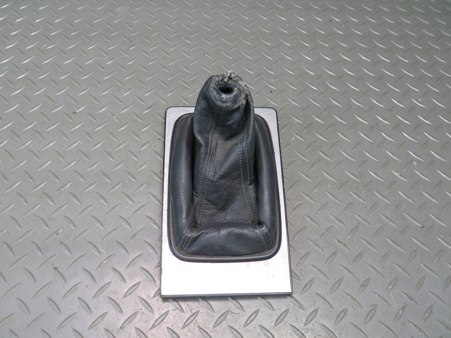 84-86 Nissan Z31 300ZX 2+0 M/T Manual Transmission Shifter Trim Cover w Boot OEM