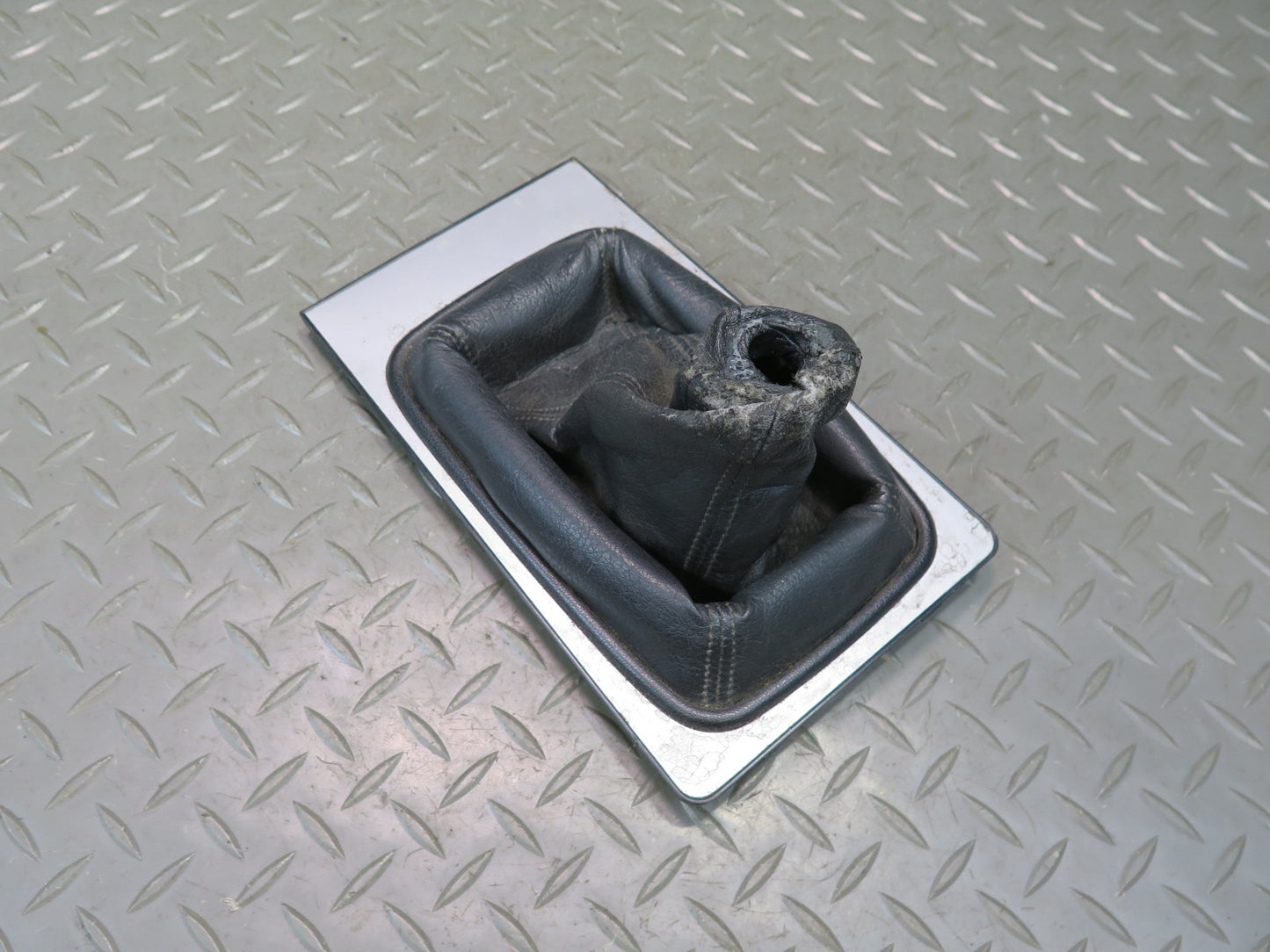 84-86 Nissan Z31 300ZX 2+0 M/T Manual Transmission Shifter Trim Cover w Boot OEM