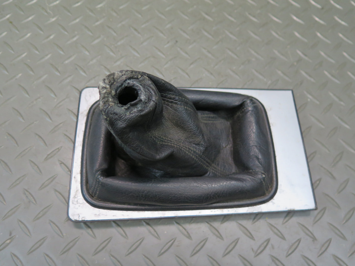 84-86 Nissan Z31 300ZX 2+0 M/T Manual Transmission Shifter Trim Cover w Boot OEM