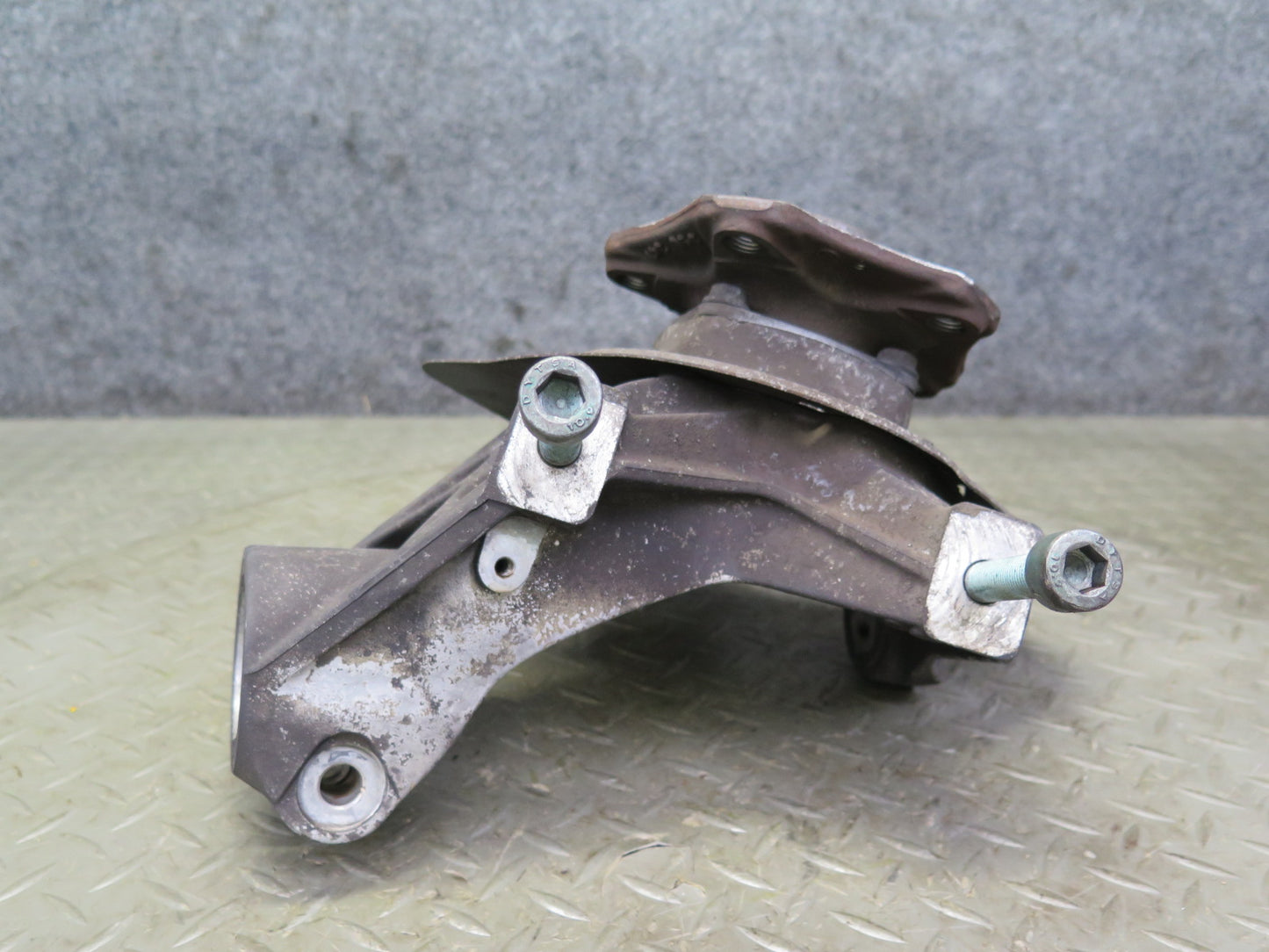 1999-2004 Porsche 911 996 Boxster RWD Front Right Spindle Knuckle Wheel Hub