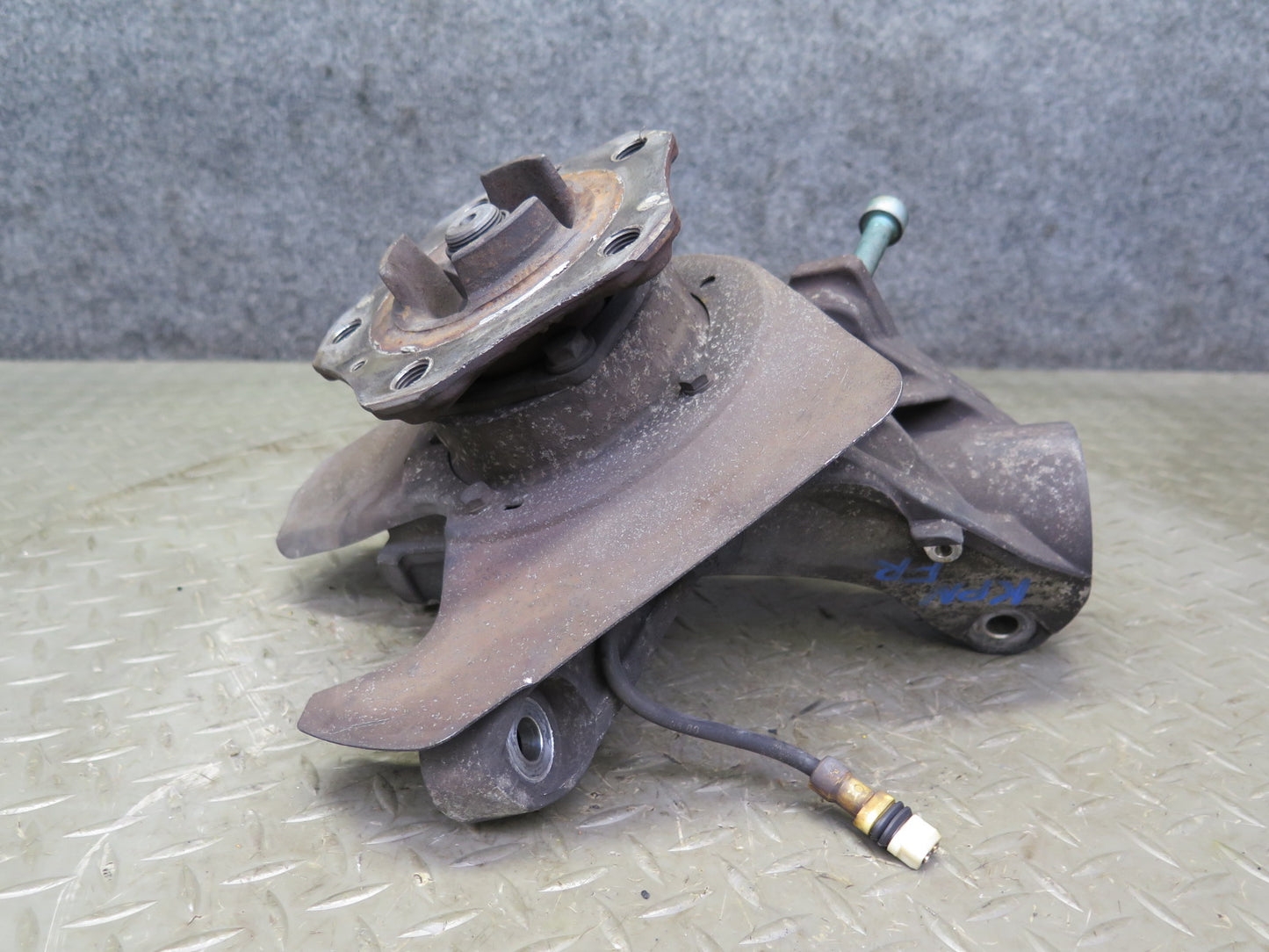 1999-2004 Porsche 911 996 Boxster RWD Front Right Spindle Knuckle Wheel Hub