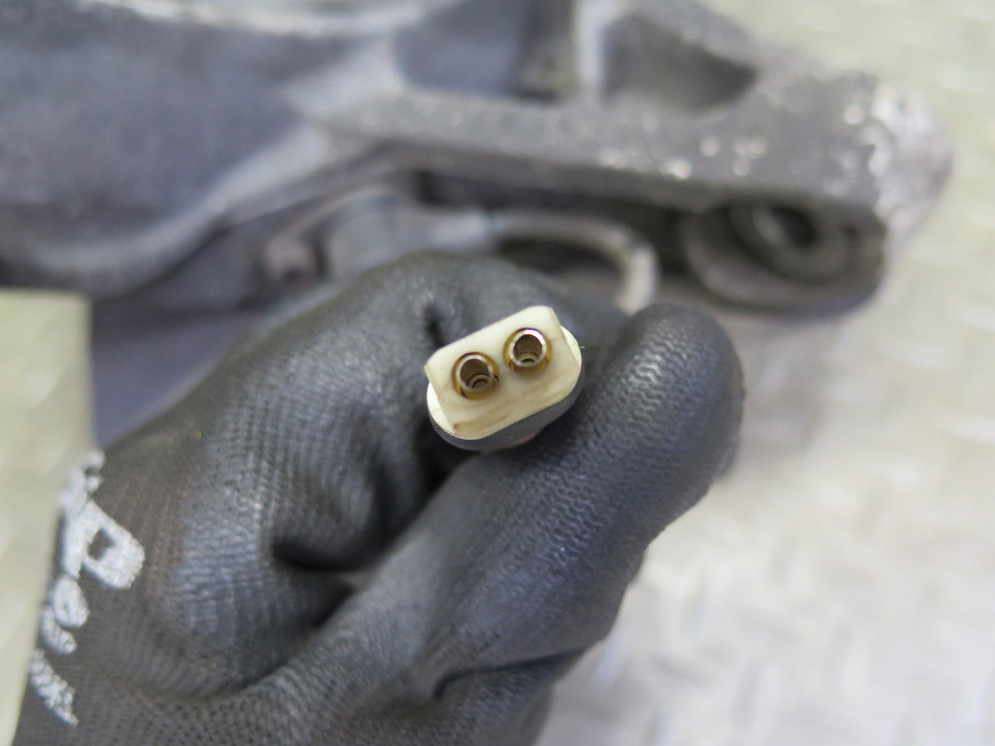 1999-2004 Porsche 911 996 Boxster RWD Front Right Spindle Knuckle Wheel Hub