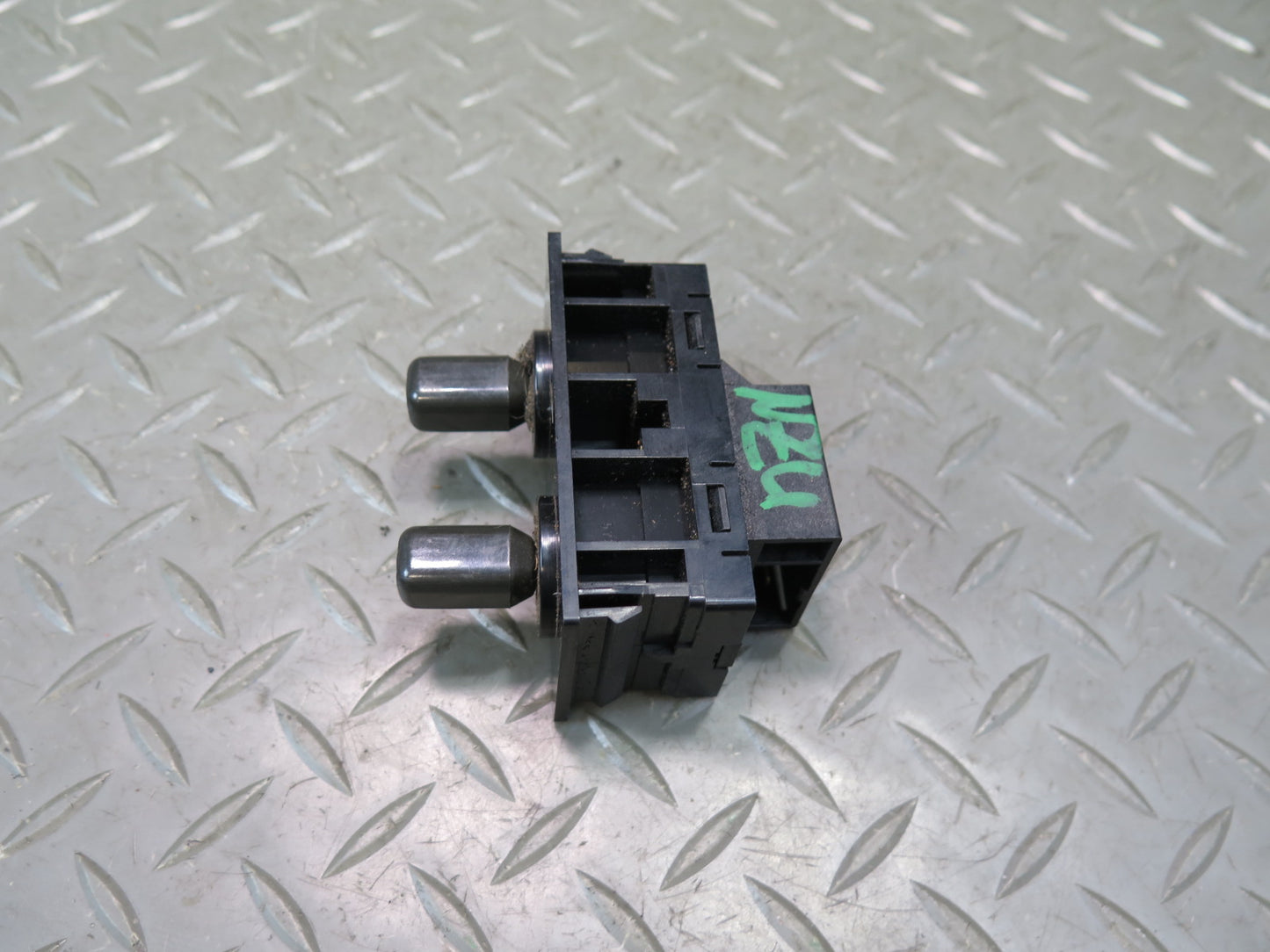 84-86 Nissan Z31 300ZX 2+0 Side View Mirror Switch OEM