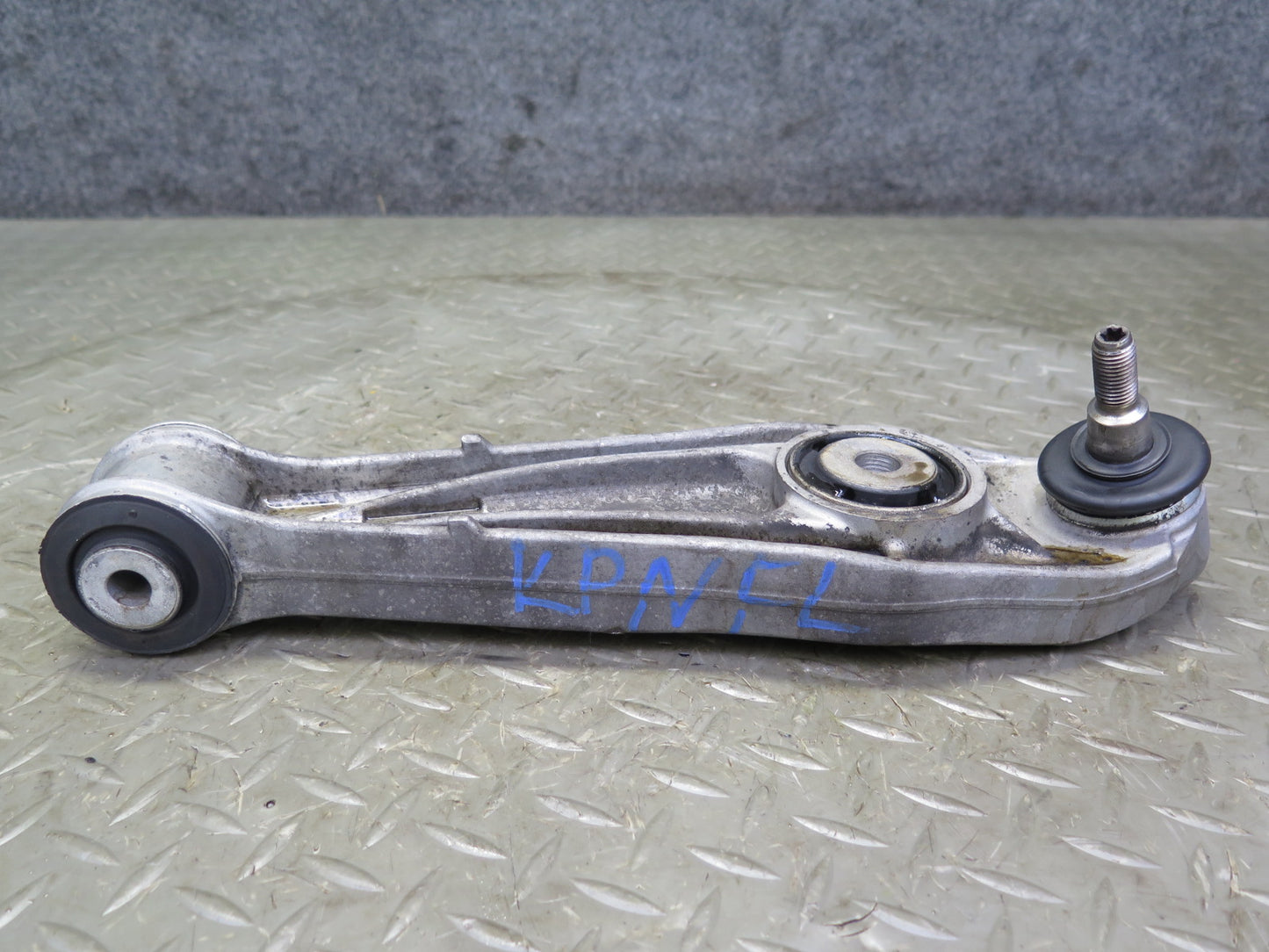 99-05 Porsche 911 996 Front Left Meyle  Suspension Lower Control Arm Set of 2