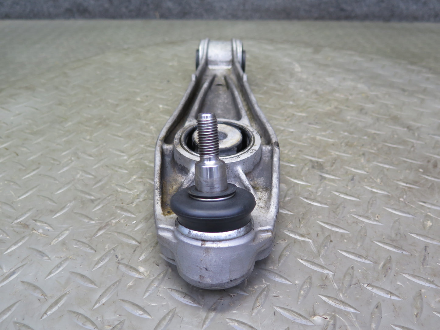 99-05 Porsche 911 996 Front Left Meyle  Suspension Lower Control Arm Set of 2