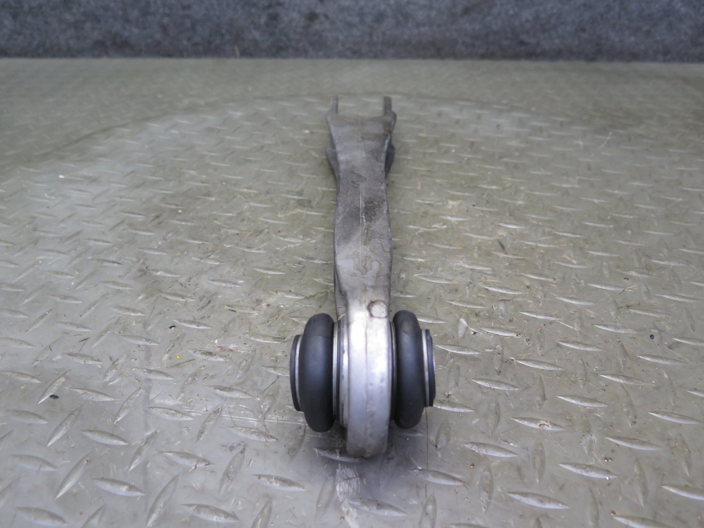 99-05 Porsche 911 996 Front Left Meyle  Suspension Lower Control Arm Set of 2