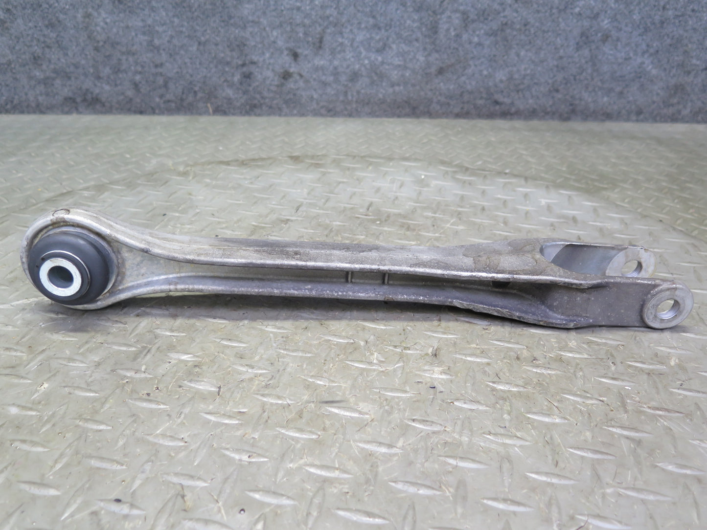 99-05 Porsche 911 996 Front Left Meyle  Suspension Lower Control Arm Set of 2