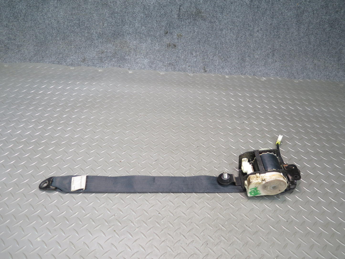 84-86 NISSAN 300ZX Z31 FRONT DRIVER AND PASSENGER SEAT BELTS OEM