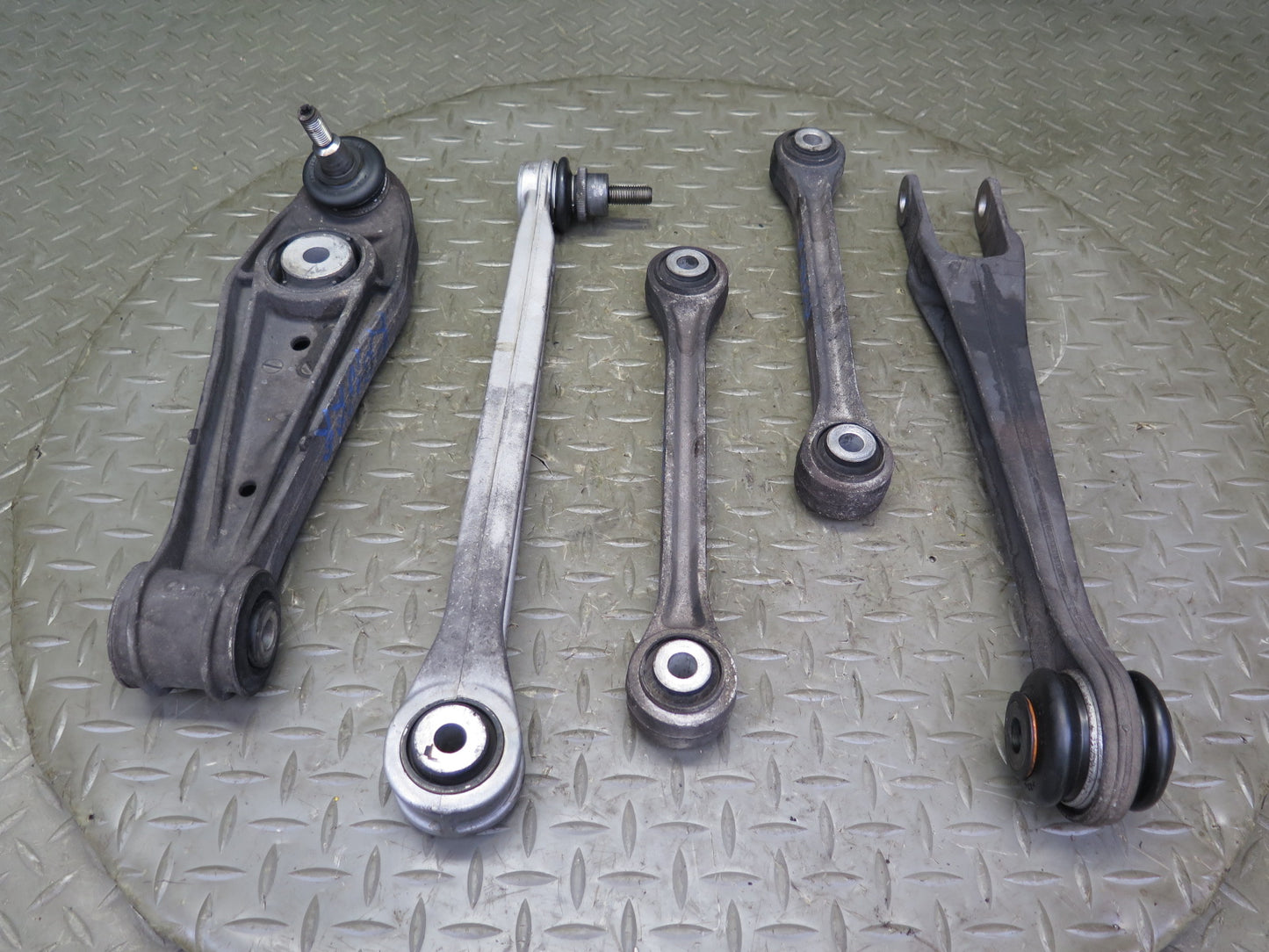 1999-2005 Porsche 911 996 Rear Right Upper & Lower Control Arm Set of 5