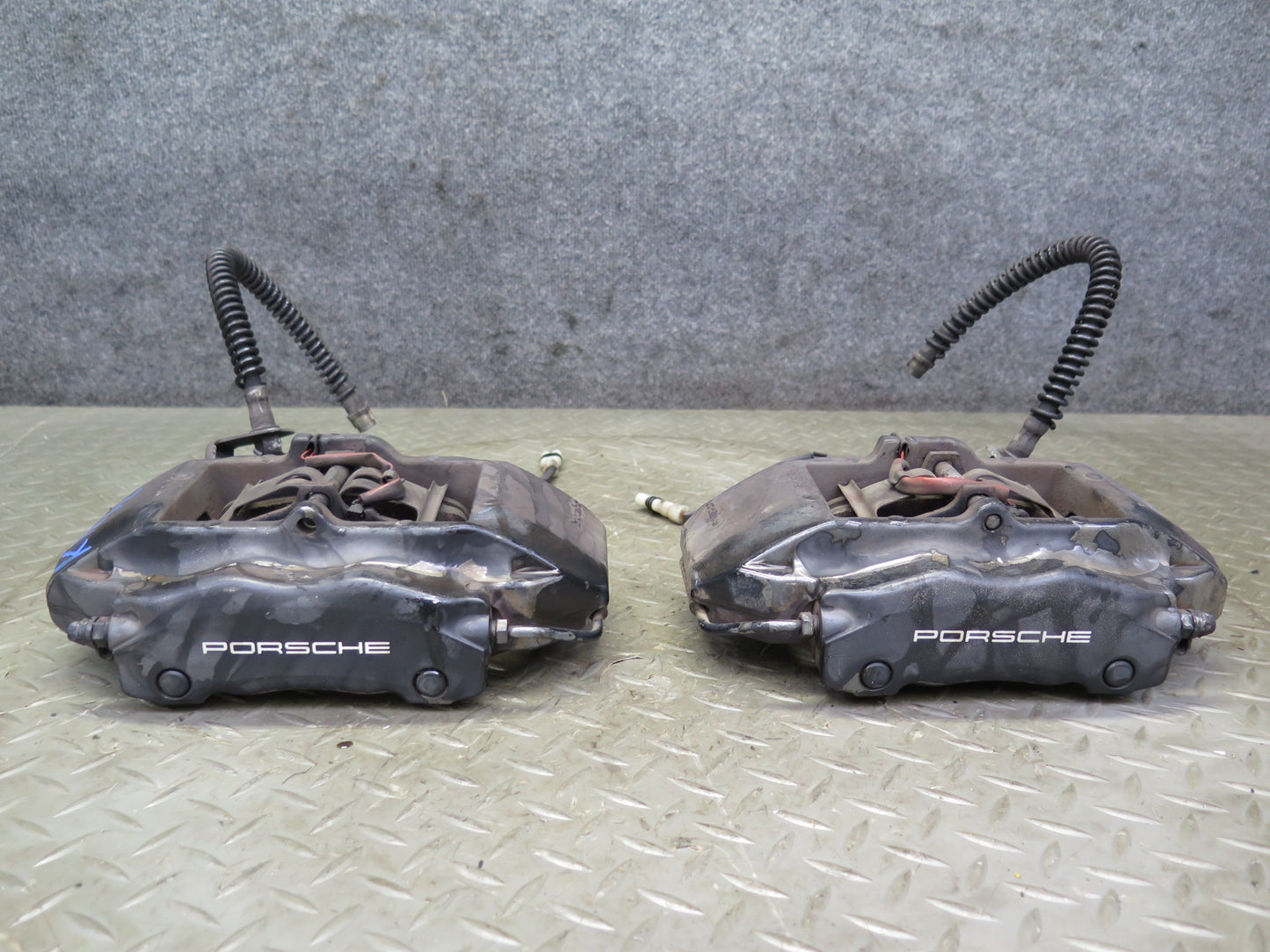 1999 Porsche 911 Carrera 996 RWD Front Left & Right Brembo Brake Caliper Set