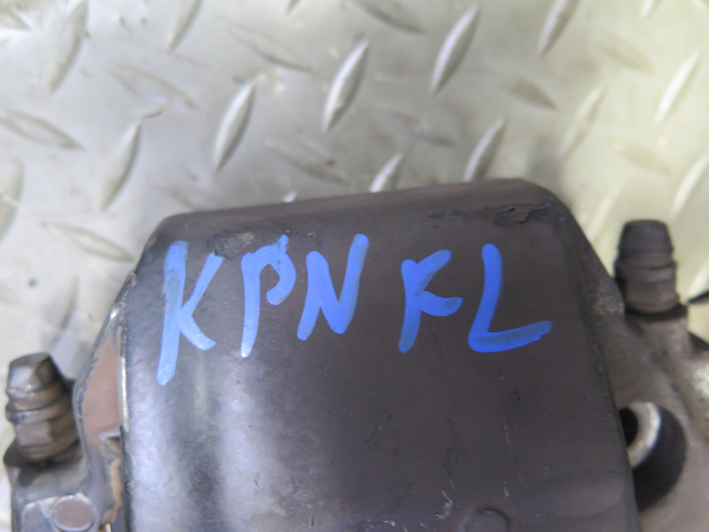 1999 Porsche 911 Carrera 996 RWD Front Left & Right Brembo Brake Caliper Set