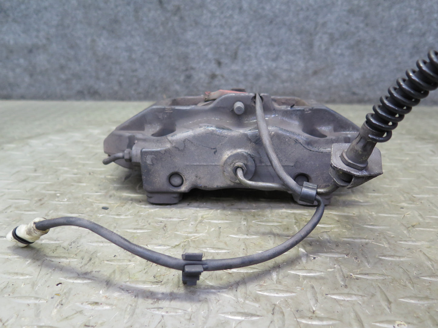 1999 Porsche 911 Carrera 996 RWD Front Left & Right Brembo Brake Caliper Set