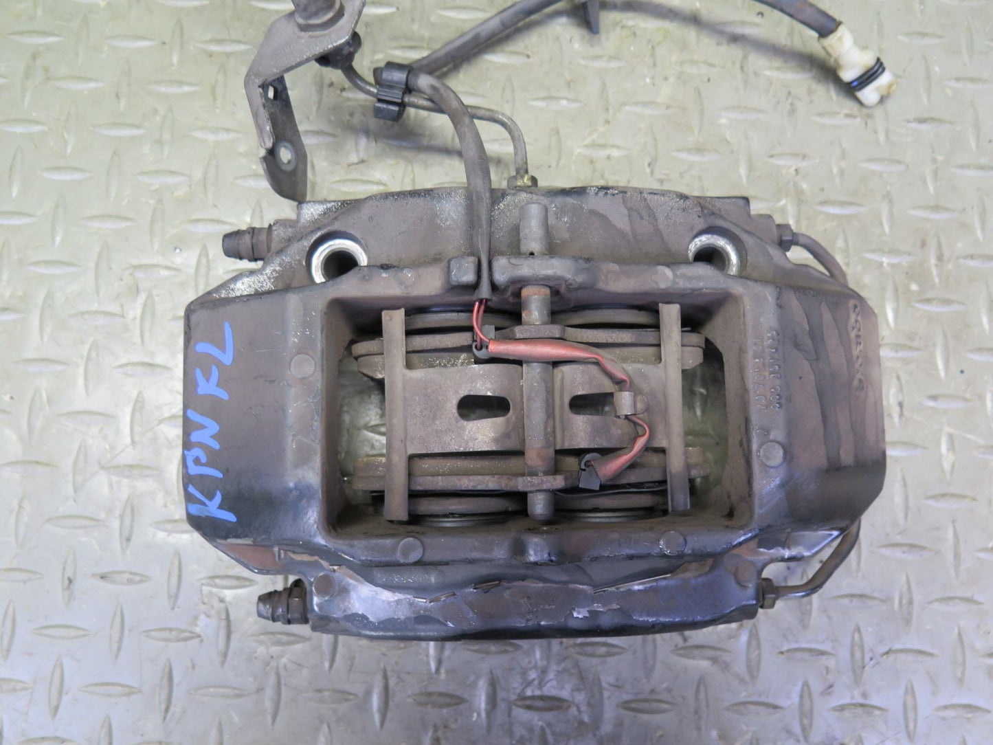 1999 Porsche 911 Carrera 996 RWD Front Left & Right Brembo Brake Caliper Set