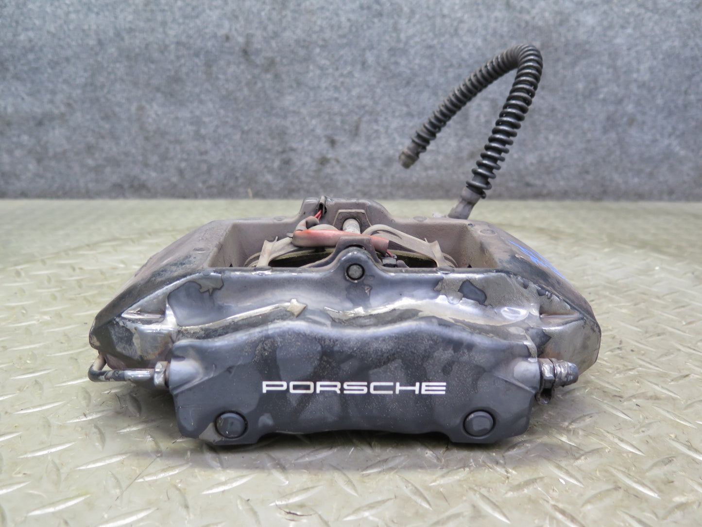 1999 Porsche 911 Carrera 996 RWD Front Left & Right Brembo Brake Caliper Set