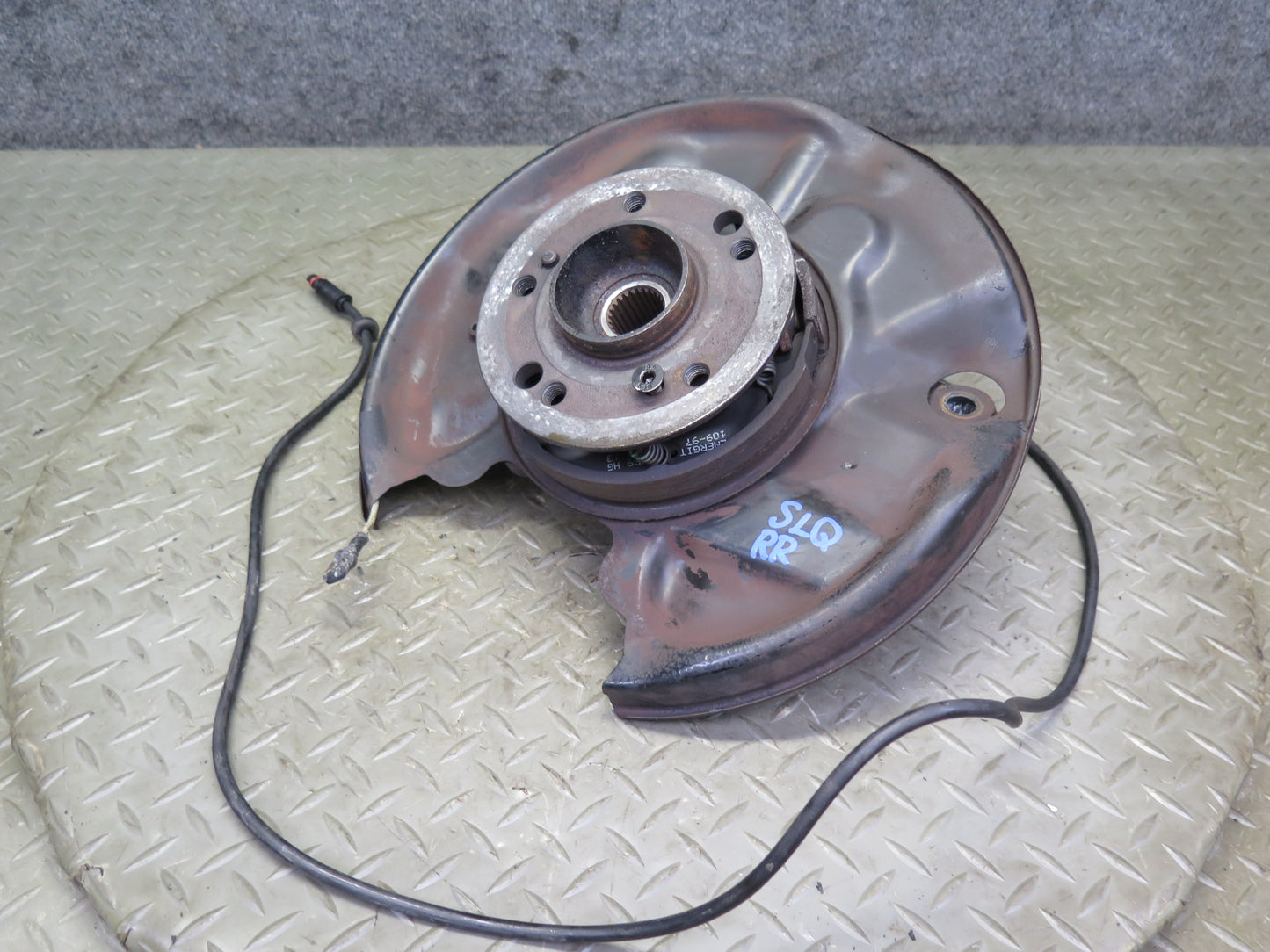 96-02 Mercedes R129 Sl-class Rear Right Spindle Knuckle Wheel Hub Bearing OEM